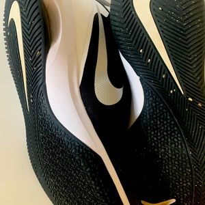 Nike Air Versitile, high top training shoes